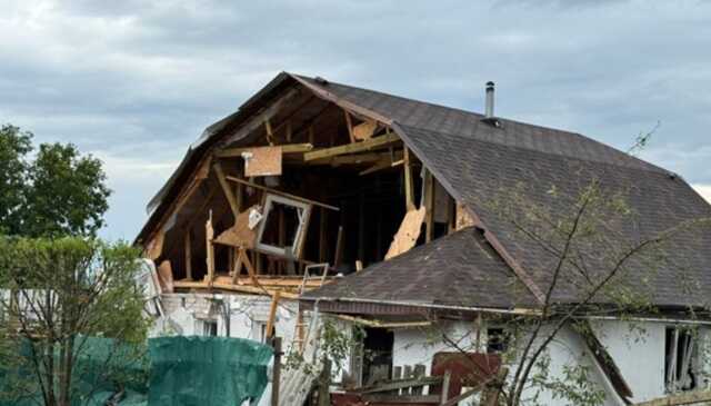 Окупанти обстріляли Дергачі, є постраждалі