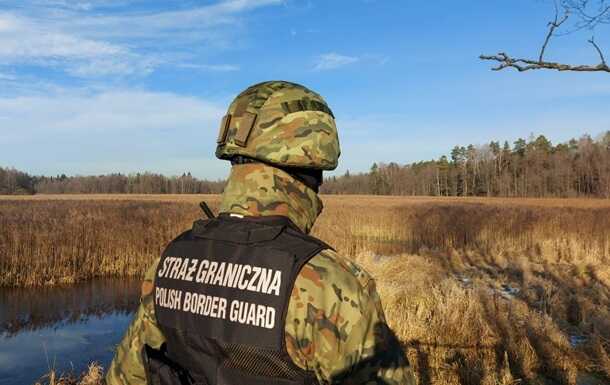 У Польщі прикордонникам дозволили застосовувати зброю для самозахисту