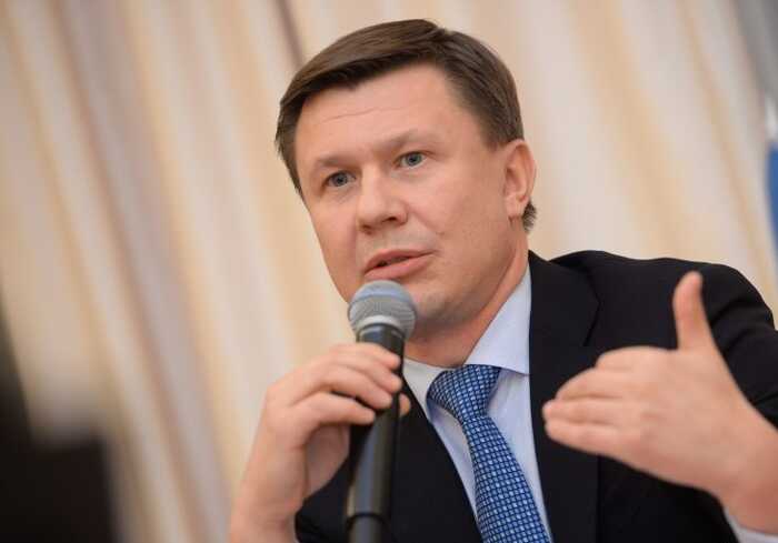 Пообіцяв 2 мільйони гривень на «швидкі»: Суд засудив екснардепа Демчака до трьох років умовно